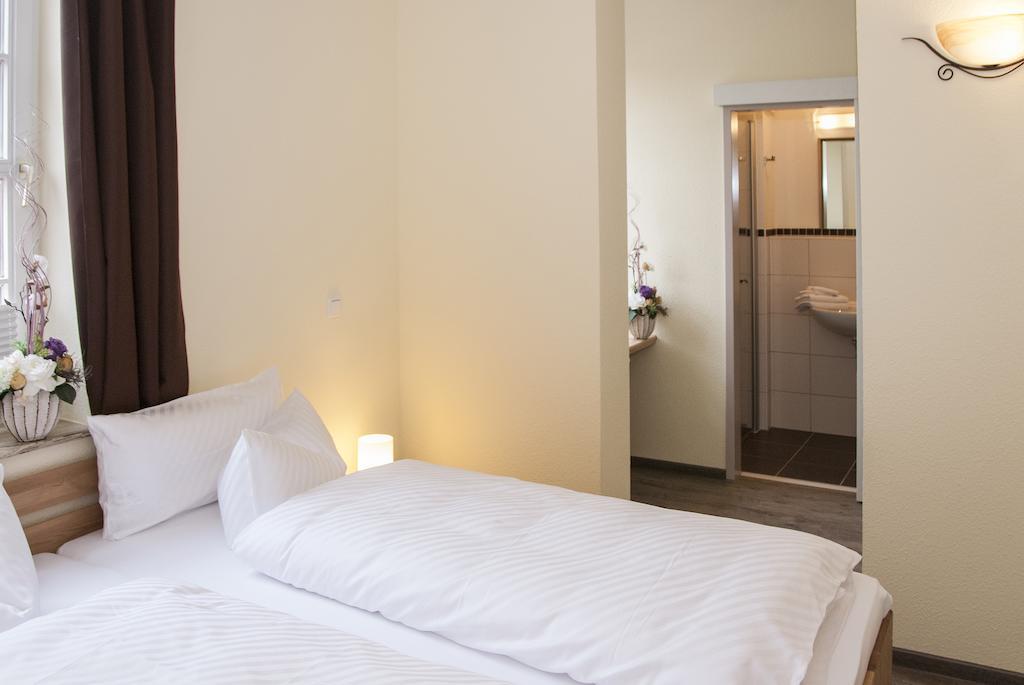 Landhotel Altes Pfarrhaus Kindelbrueck Habitación foto
